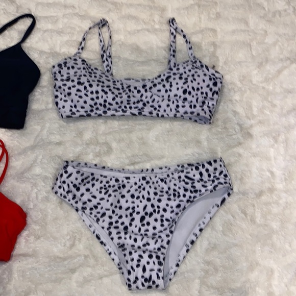 Girls Swim - Picture 3 of 4